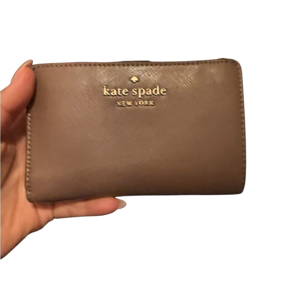 Kate Spade Beige Wallet